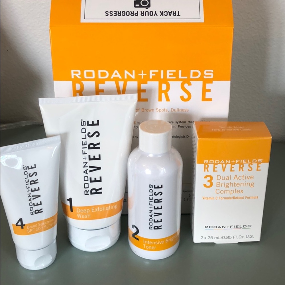 BRAND NEW RODAN AND FIELDS REVERSE KIT